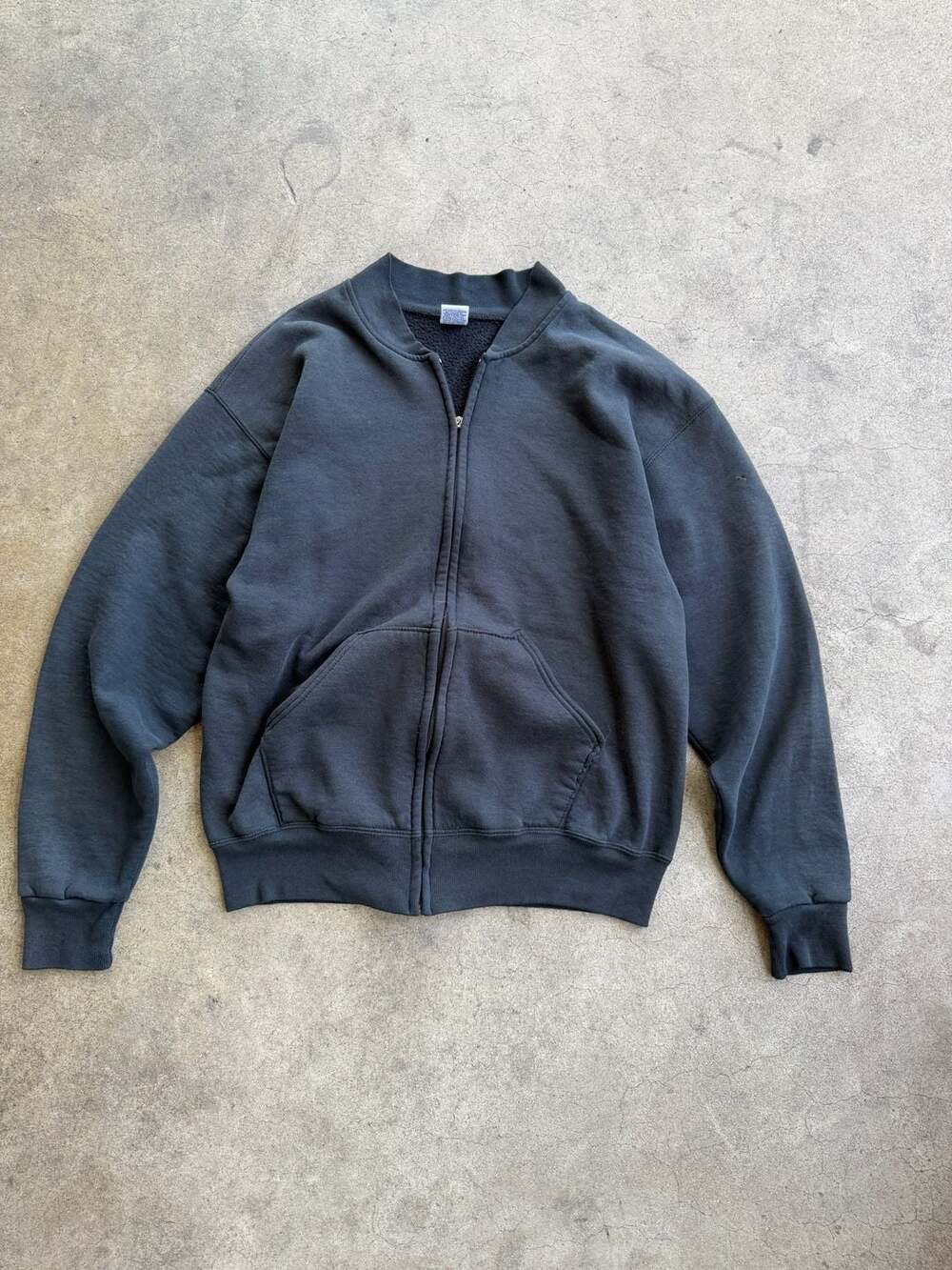 Vintage Russell Athletic Full-Zip Sweatshirt in Black